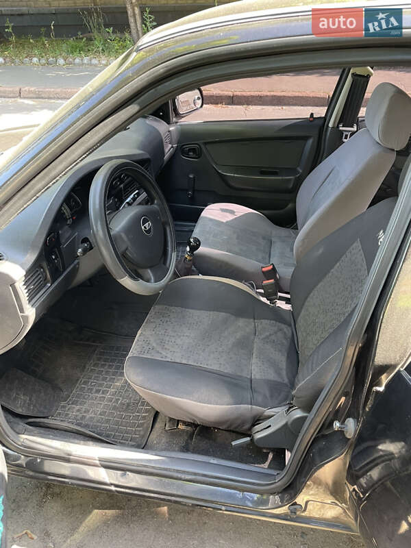 Седан Daewoo Nexia 2010 в Киеве