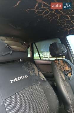 Седан Daewoo Nexia 2010 в 