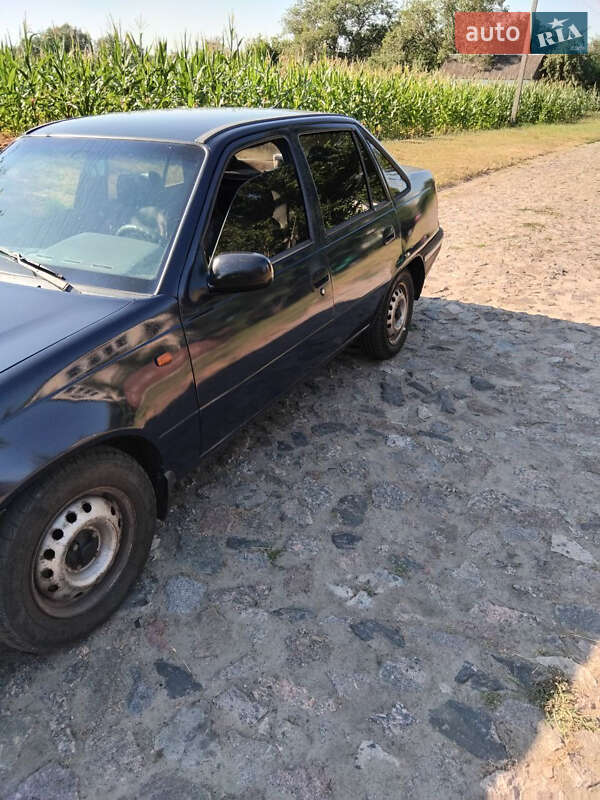 Седан Daewoo Nexia 2008 в Черкасах