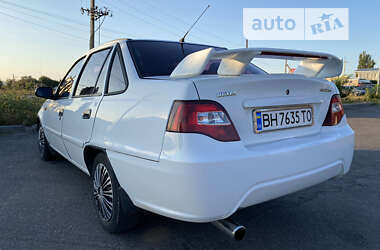 Седан Daewoo Nexia 2012 в Коблеве