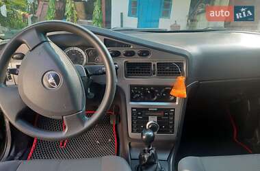 Седан Daewoo Nexia 2009 в 