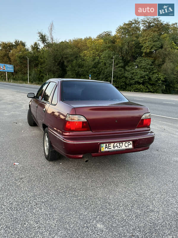 Седан Daewoo Nexia 1996 в Днепре