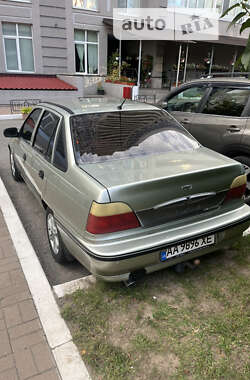 Седан Daewoo Nexia 2007 в Киеве