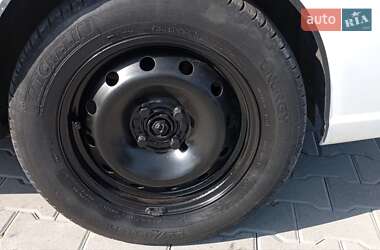 Седан Daewoo Nexia 2012 в 