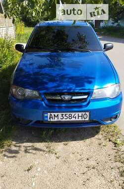 Седан Daewoo Nexia 2010 в Житомирі