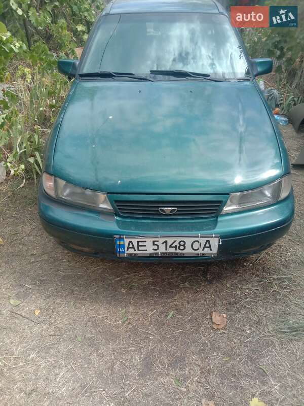 Седан Daewoo Nexia 1995 в 