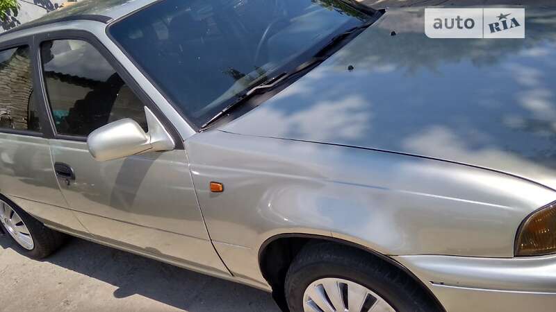 Седан Daewoo Nexia 2006 в Днепре