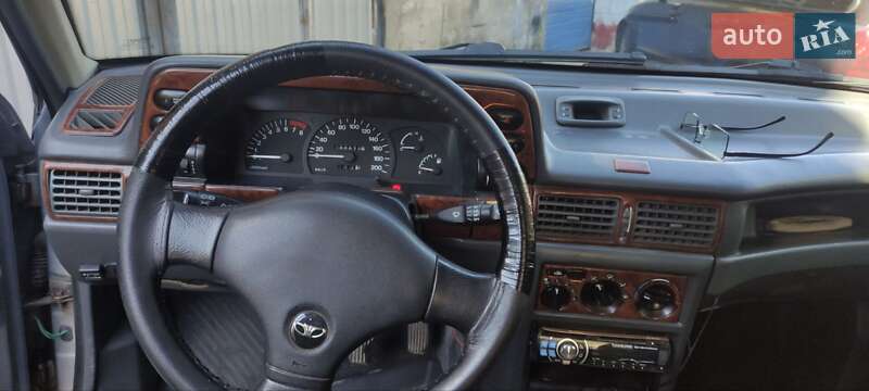 Седан Daewoo Nexia 1997 в Городенке