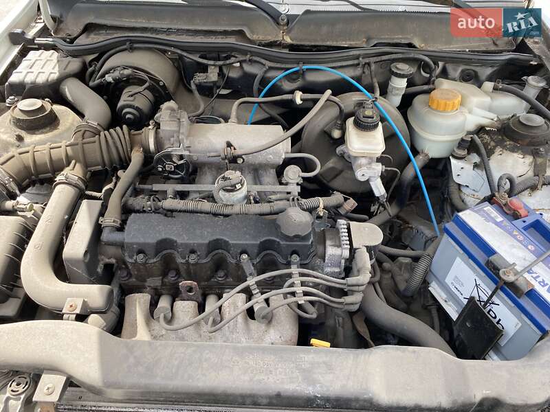 Седан Daewoo Nexia 2010 в Києві