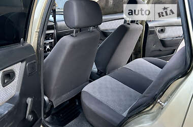 Седан Daewoo Nexia 2009 в 
