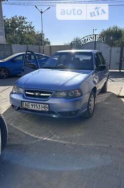 Седан Daewoo Nexia 2008 в Днепре