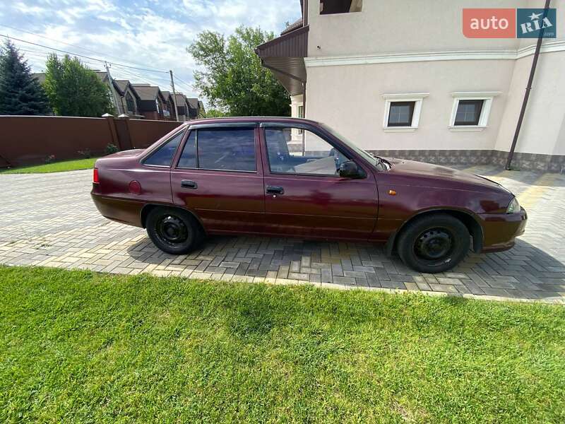 Седан Daewoo Nexia 2010 в Петропавлівській Борщагівці