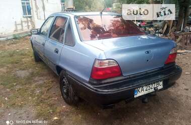 Седан Daewoo Nexia 2007 в Киеве