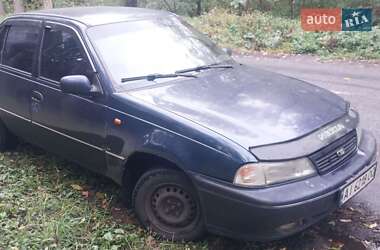 Седан Daewoo Nexia 1997 в Яготине