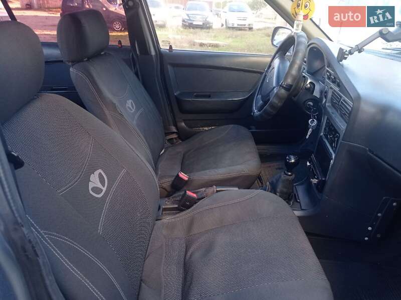 Седан Daewoo Nexia 2012 в Киеве