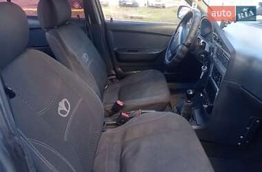 Седан Daewoo Nexia 2012 в 
