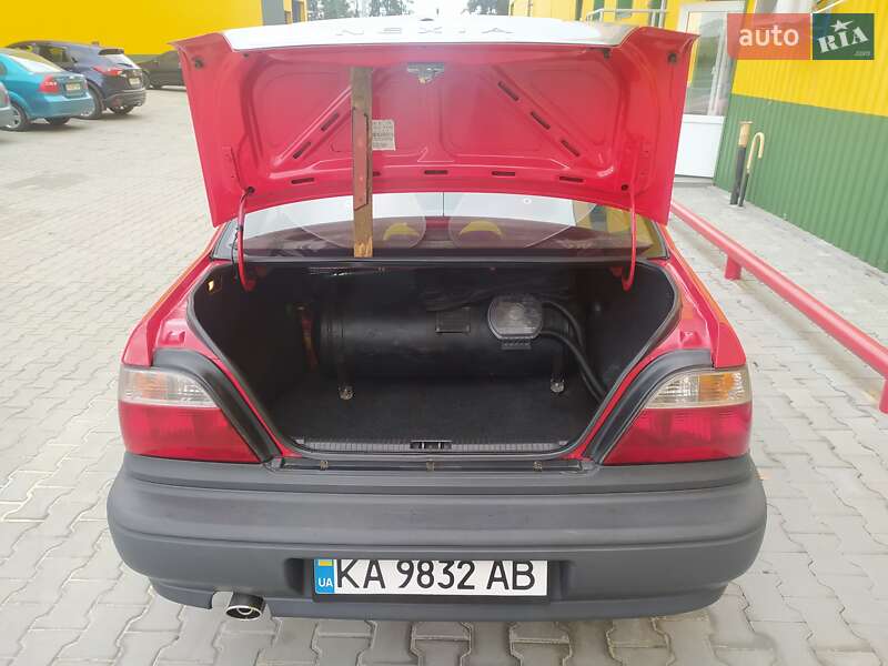 Седан Daewoo Nexia 2007 в Киеве