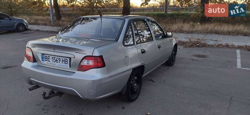 Седан Daewoo Nexia 2008 в Николаеве