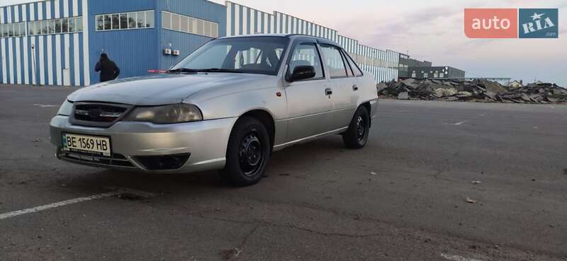 Седан Daewoo Nexia 2008 в Николаеве
