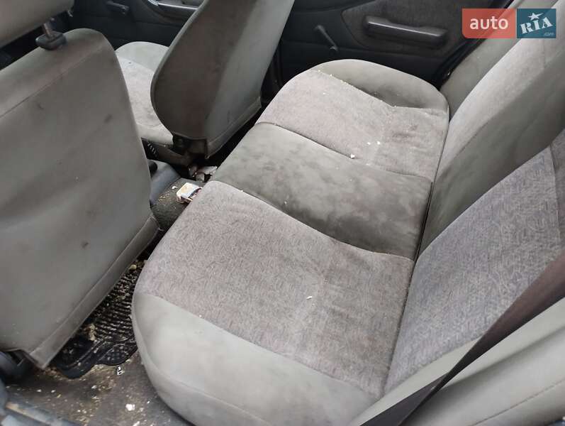 Седан Daewoo Nexia 2005 в Иванкове