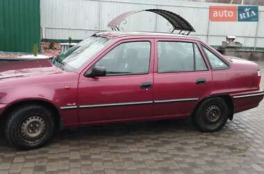 Седан Daewoo Nexia 2007 в 