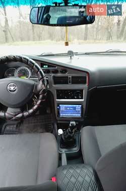 Седан Daewoo Nexia 2012 в 