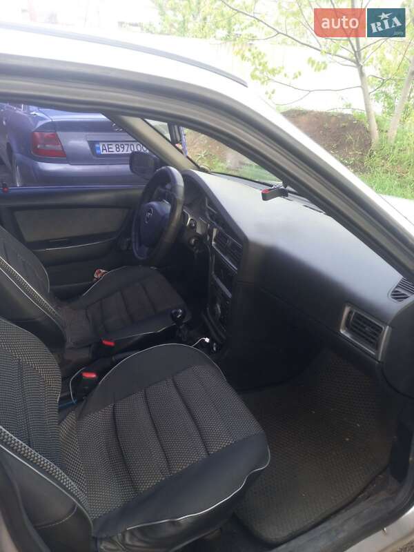 Седан Daewoo Nexia 2012 в Кривом Роге фото 5 Седан Daewoo Nexia 2012 в Кривом Роге