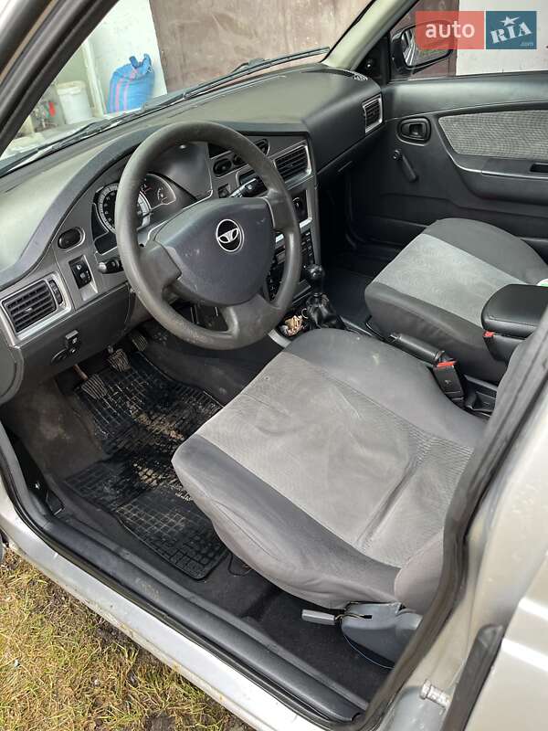 Седан Daewoo Nexia 2011 в Львове
