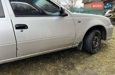 Седан Daewoo Nexia 2011 в 