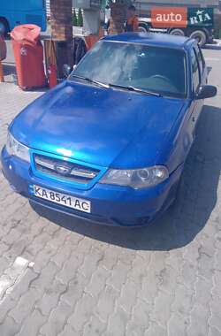 Седан Daewoo Nexia 2010 в 