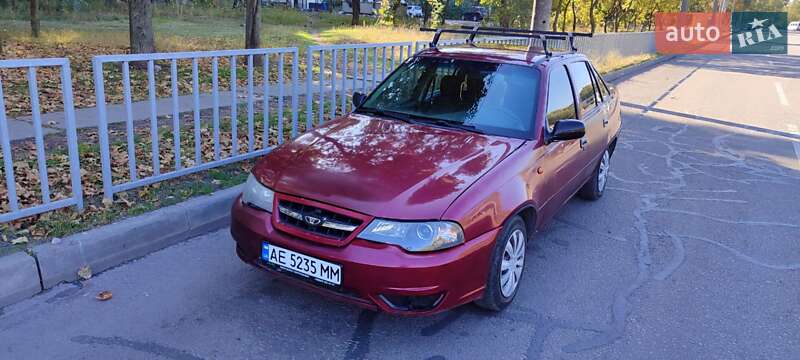 Седан Daewoo Nexia 2012 в Дніпрі