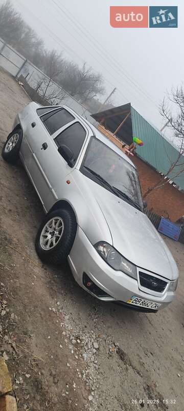 Седан Daewoo Nexia 2012 в Херсоне