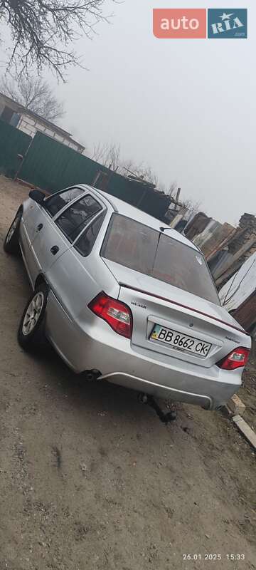 Седан Daewoo Nexia 2012 в Херсоне
