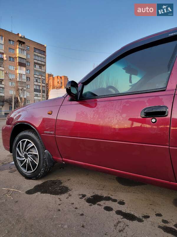 Седан Daewoo Nexia 2008 в Славянске