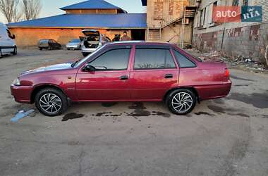 Седан Daewoo Nexia 2008 в 