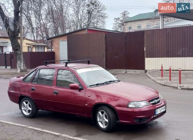 Седан Daewoo Nexia 2009 в Гадяче