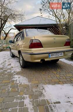 Седан Daewoo Nexia 2008 в Житомире