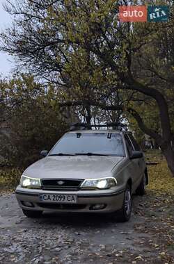 Седан Daewoo Nexia 2006 в 