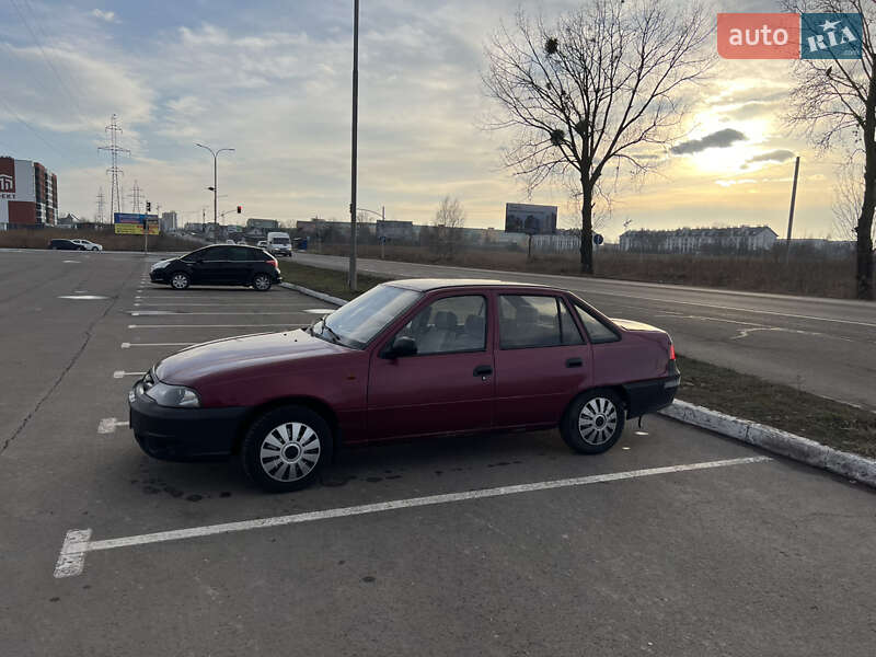 Седан Daewoo Nexia 2011 в Луцке