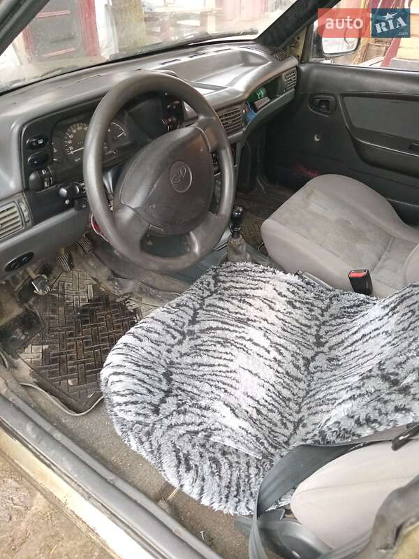 Седан Daewoo Nexia 2007 в Гайсине