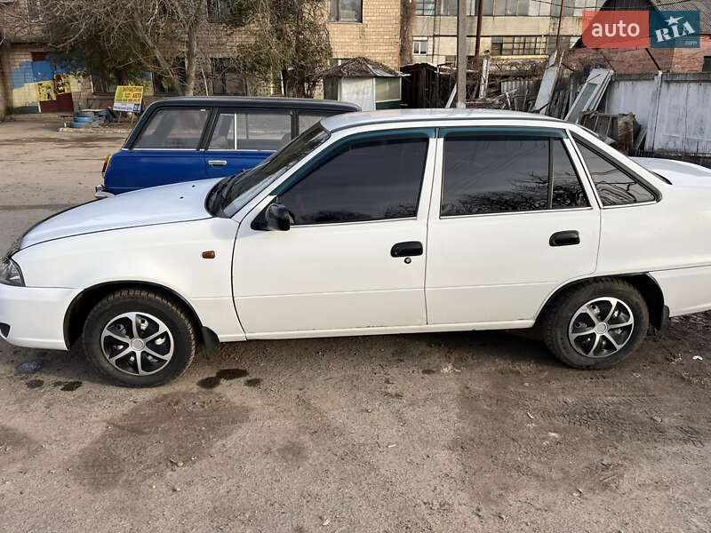 Седан Daewoo Nexia 2011 в Ніжині