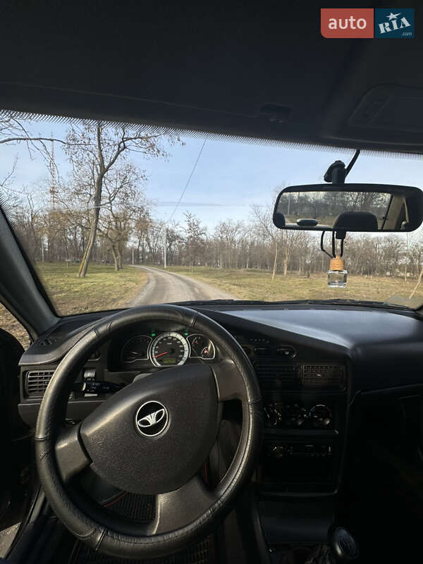 Седан Daewoo Nexia 2010 в Кропивницком