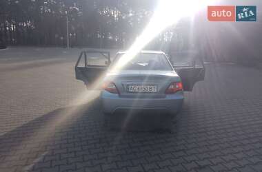 Седан Daewoo Nexia 2011 в 