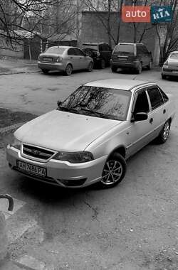 Седан Daewoo Nexia 2012 в 