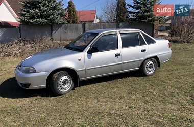 Седан Daewoo Nexia 2013 в 