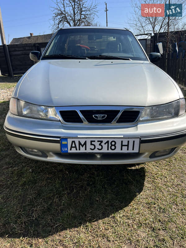 Седан Daewoo Nexia 2008 в 