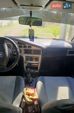 Седан Daewoo Nexia 2011 в 
