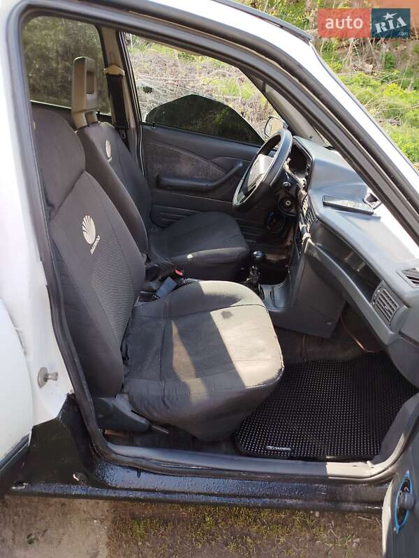 Седан Daewoo Nexia 2007 в Днепре