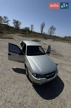 Седан Daewoo Nexia 2008 в 