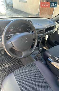 Седан Daewoo Nexia 2008 в 